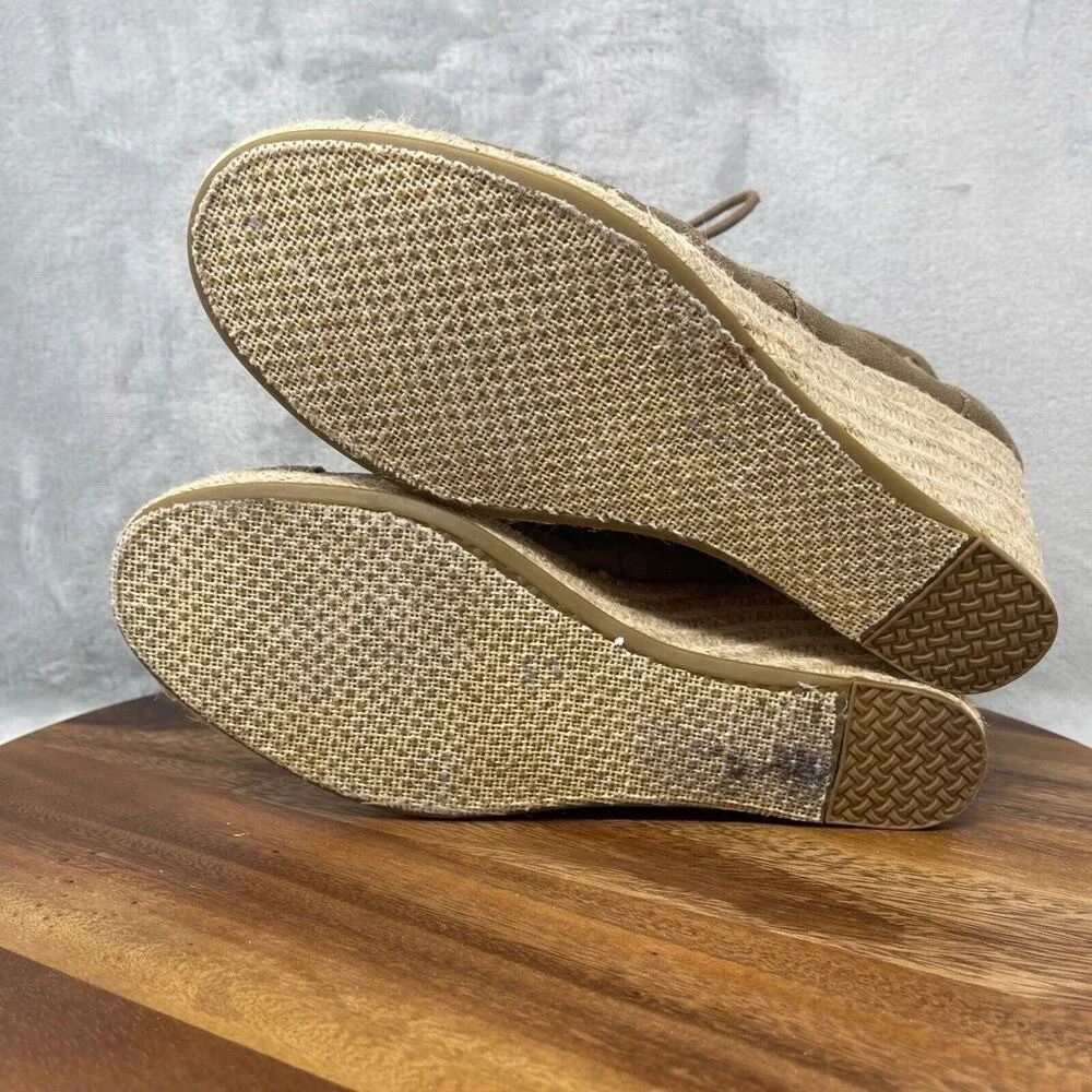 Toms Shoes Womens 9.5 Desert Taupe Laser Cut Suede Espadrille‎ Ankle Booties